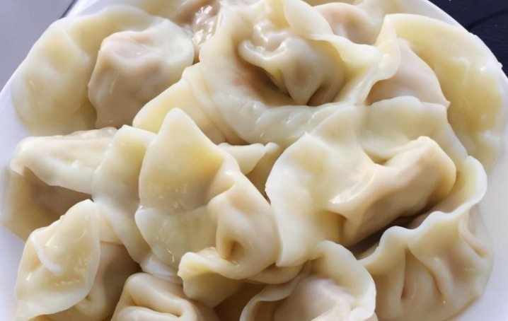 萝卜做馅，到底该不该焯水30年大厨教你正确方法，饺子鲜香好吃