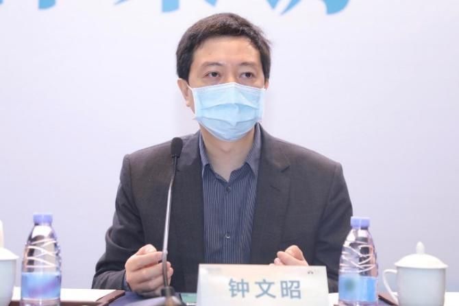 早中期肺癌术后仍可能复发转移，辅助靶向治疗可降低复发风险|健康| 复发