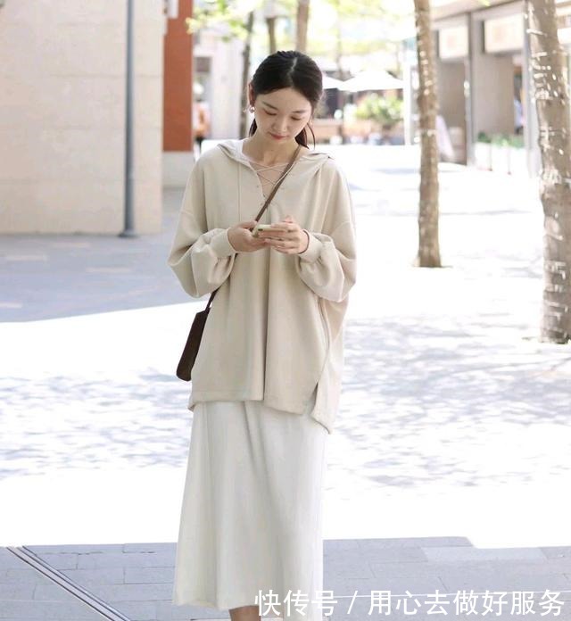 元气 只要穿对了,简简单单的穿搭风格也很耐看,元气满满!