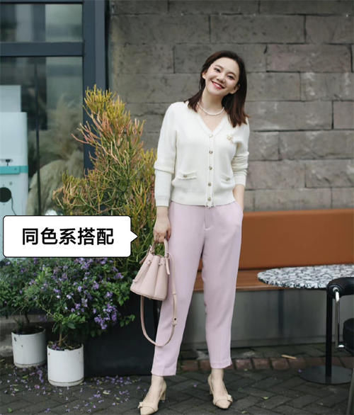 烟管 开衫+烟管裤=今秋王炸组合，洋气显瘦，你不穿一次都不知道有多美