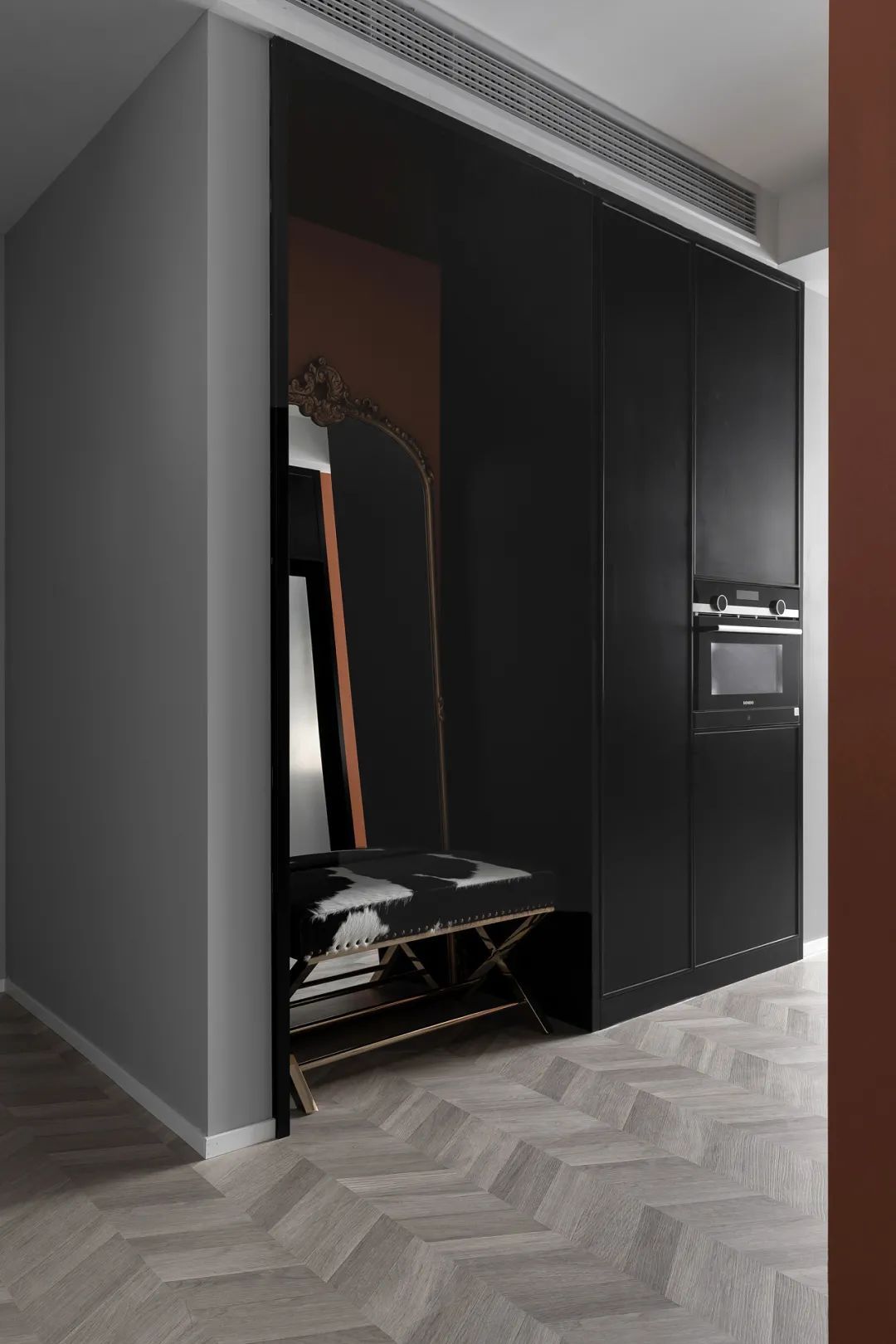 玄关|120㎡现代简约,不规则户型改造,灰色调主体,营造舒适档次