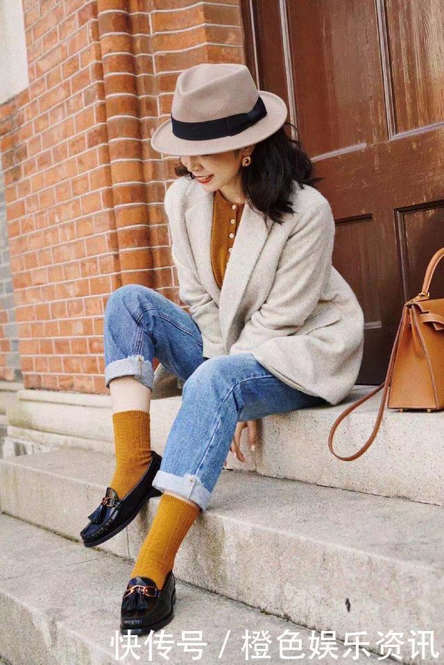 在冬季穿搭中,学会运用了这三种配色原则,相信你的衣品不会差