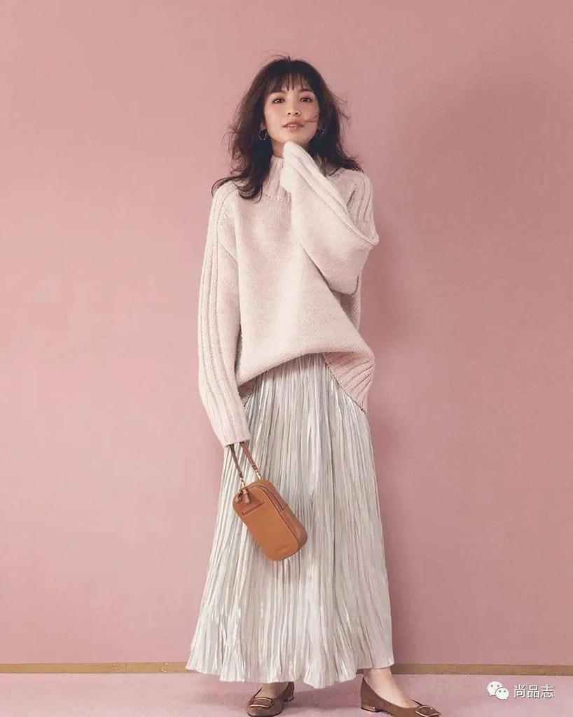 配色对了 毛衣才能穿得出彩