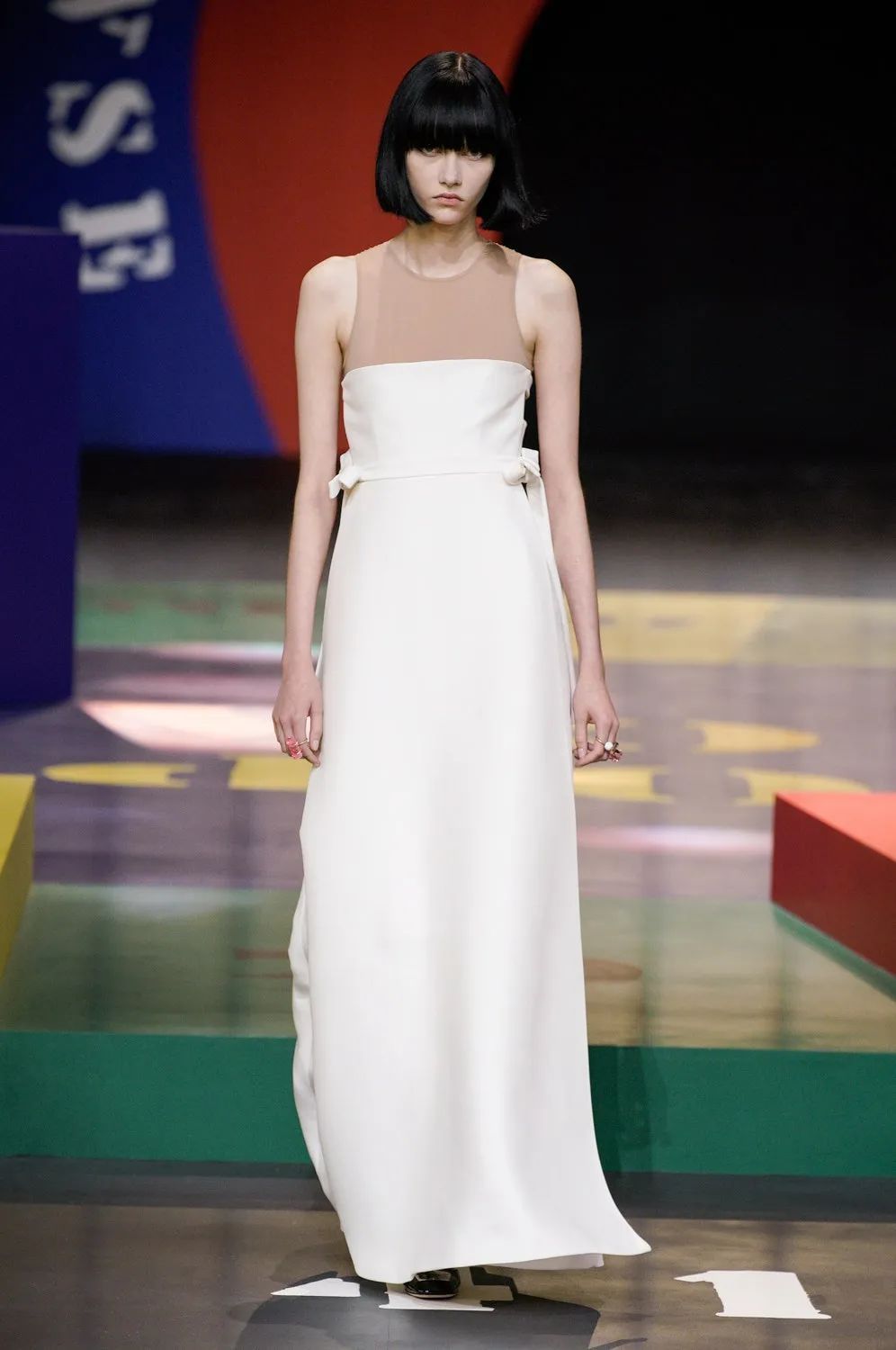 anna！DIOR邀请你玩一场打破陈规的游戏