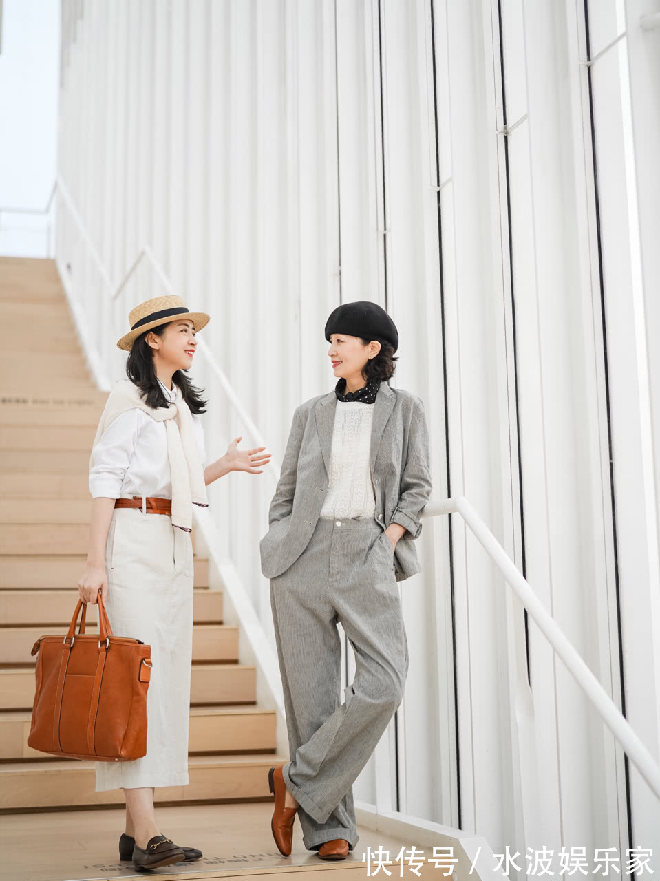 中长裙 女人尽量不要高跟鞋配大衣,现在流行这样穿,有种别样的美