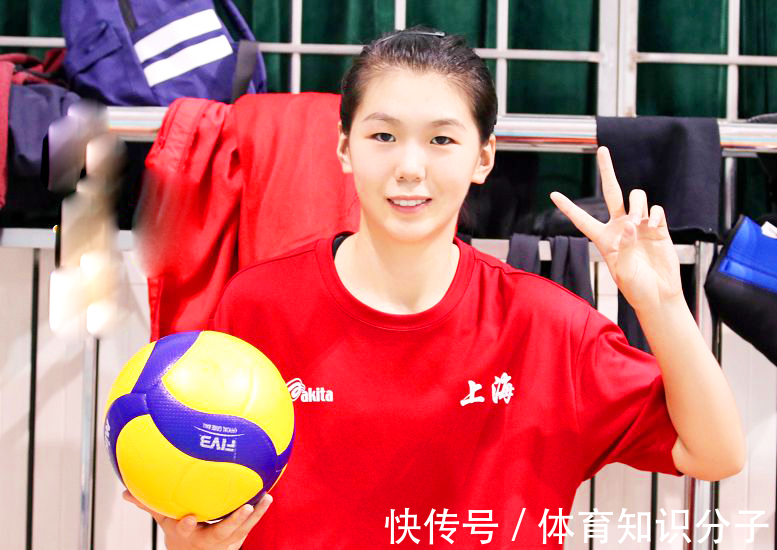 王逸凡|昨日排超两看点:两名16岁女排小将表现抢眼,向津辽女排发起挑战