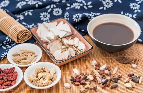  治病|中医大家岳美中：不论大方、小方，只要能治病的，都是好方！