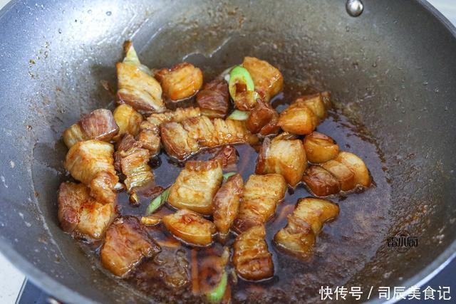 上桌|红烧肉,按黄磊的做法,上桌就被清盘,真好吃!