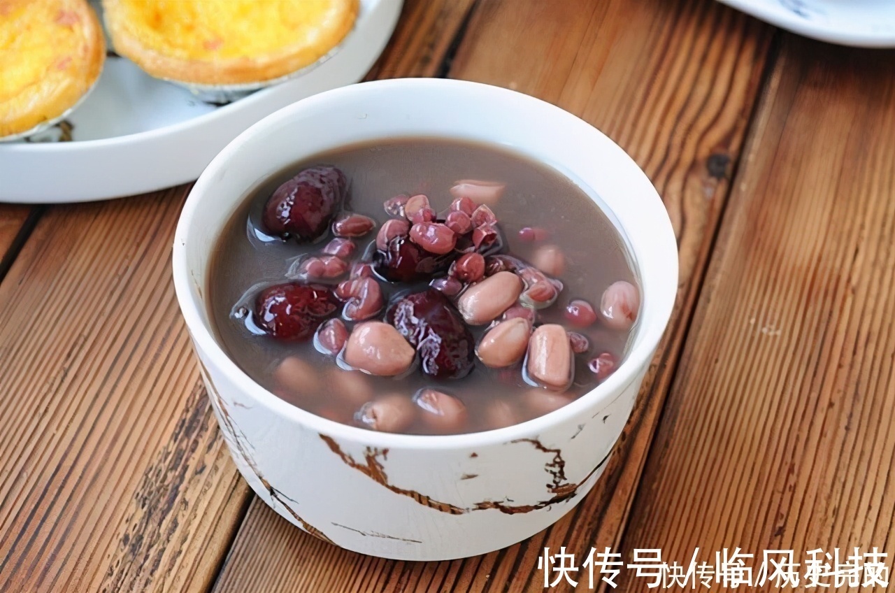 润肠|想长寿先排毒,常吃3种食物,排毒护肝润肠通便,有益于健康