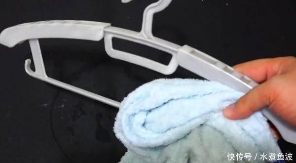 铁丝|快餐盒上穿一根铁丝,用毛线缠一缠,放在家里好看又实用