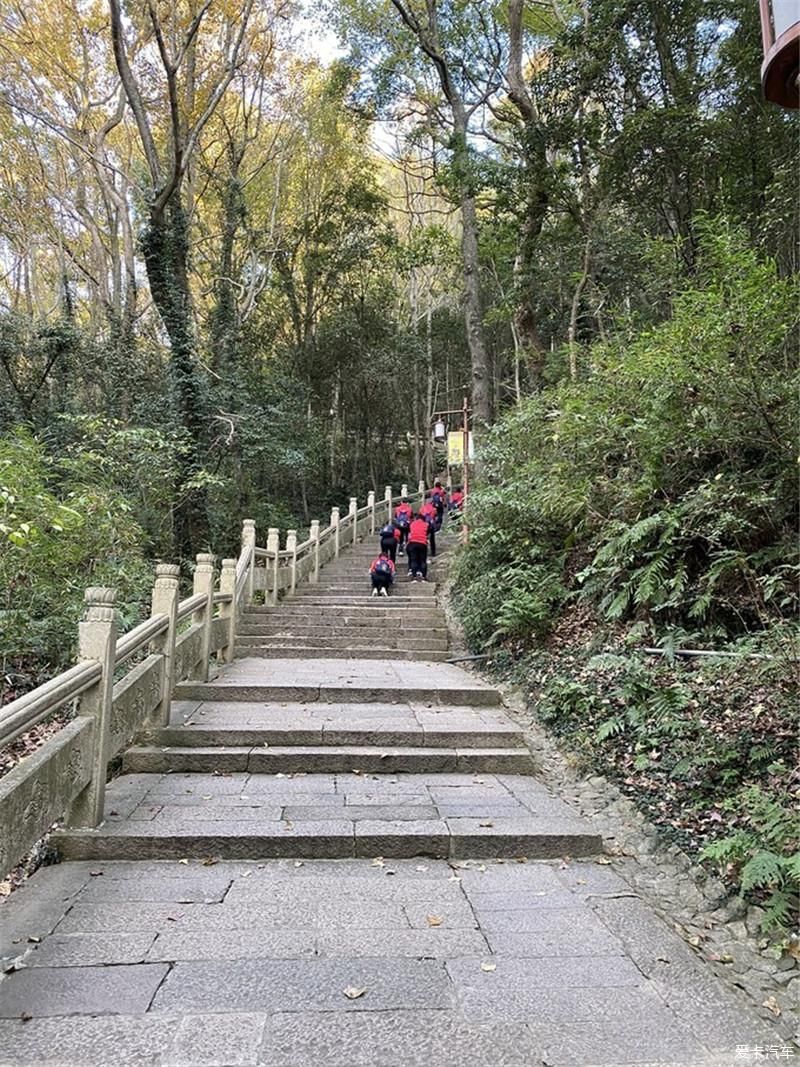 前往佛教圣地普陀山进香祈福