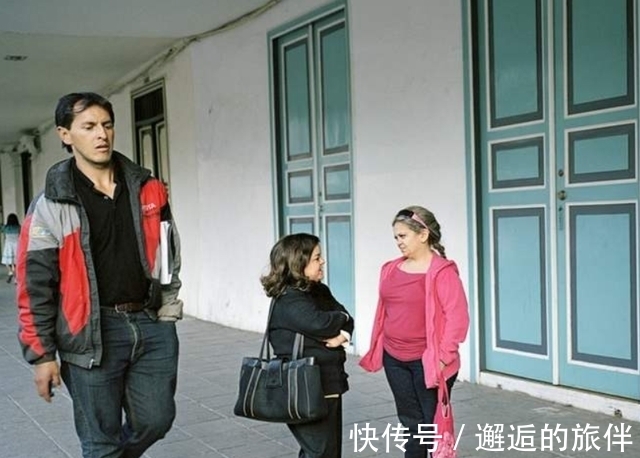 医生|2.36米巨人鲍喜顺不听医生劝阻,执意生下一子,如今一家怎样