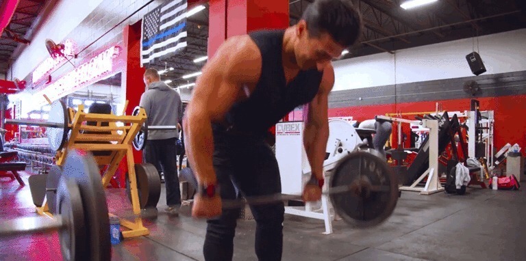 奥赛|身高167cm能拥有多强的背?健美大佬告诉你:女友抱不过来