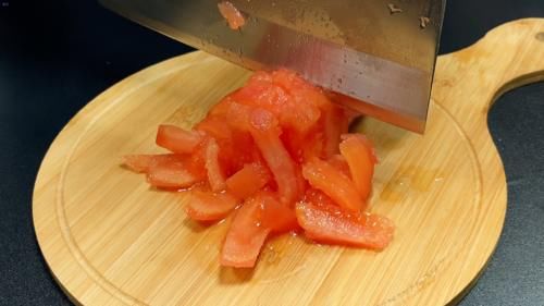 番茄+豆腐+鸡蛋这样做，鲜嫩爽滑，营养丰富，做法也很简单