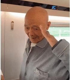 列车|“现在换我们照顾您了”！这辆高铁上，86岁老战士含泪敬礼，竟是……