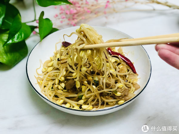 天冷就馋这道菜，人称“如意菜”，价格便宜寓意好，一盘才2元钱