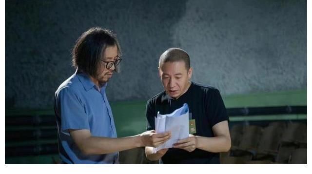 《導(dǎo)演請指教》當(dāng)梁龍新片被停播，我們才開始理解章子怡的這段話