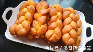 炸麻花，别再只知道用面粉，教你新做法，金黄酥脆，比面包还好吃