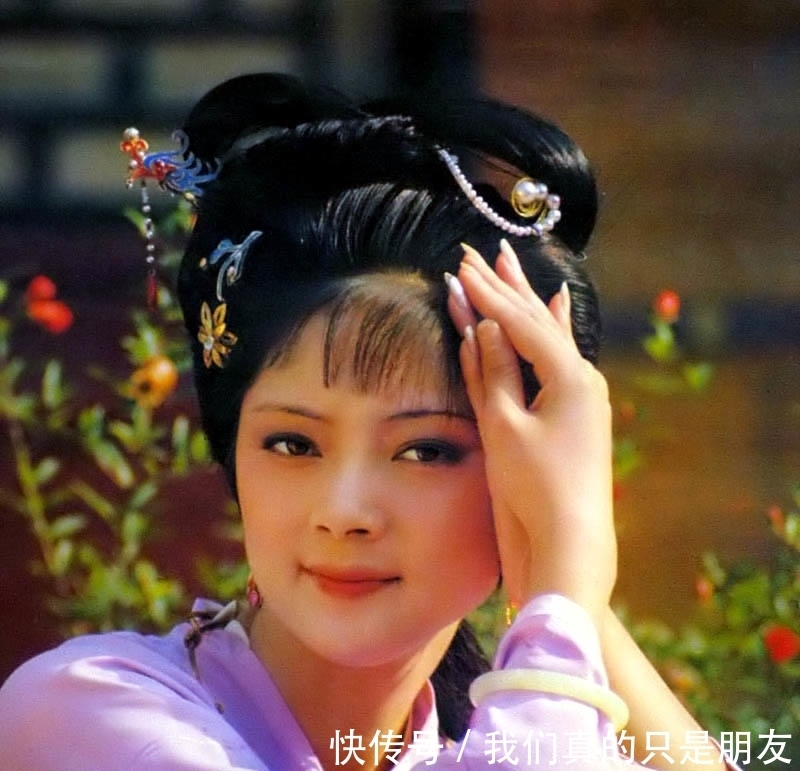 薛宝钗|她是《红楼梦》剧中女二号,却因婚姻误了终身