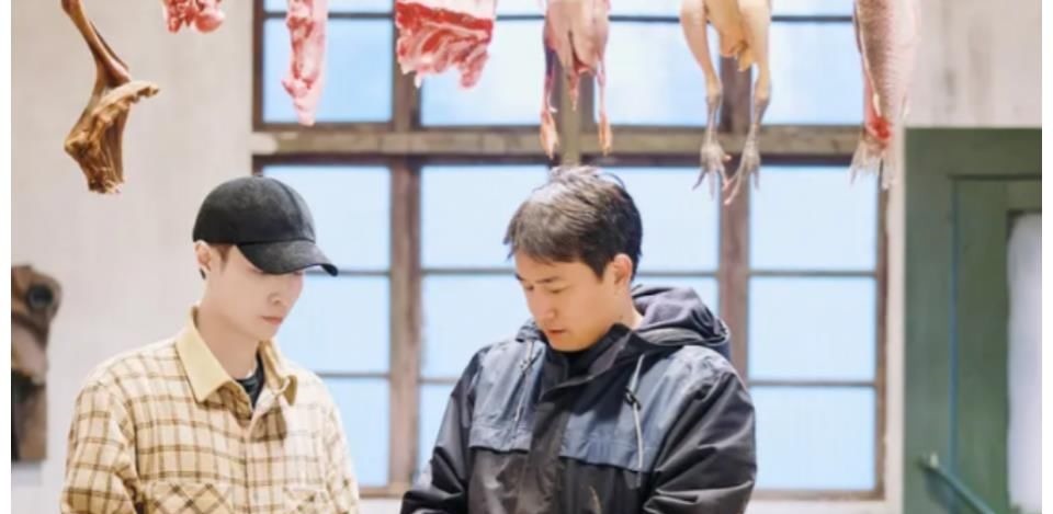 張藝興顏值管理崩塌，清早素顏狀態(tài)被吐槽不如素人，這還是男神？