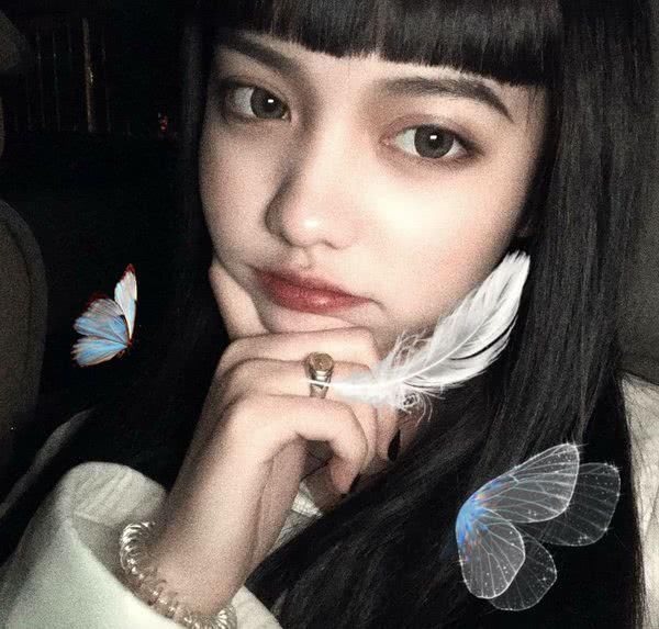 轻松|女生若想拥有“卡姿兰大眼睛”,可以坚持这3习惯,轻松逆袭成校花