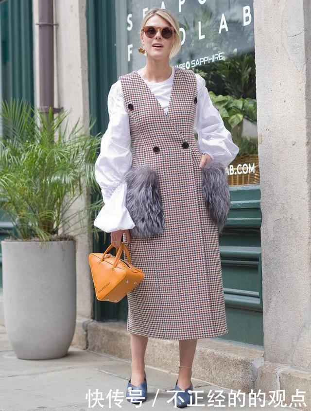 马甲过时了那是你不会穿,加件内搭叠穿照样美翻整个秋天