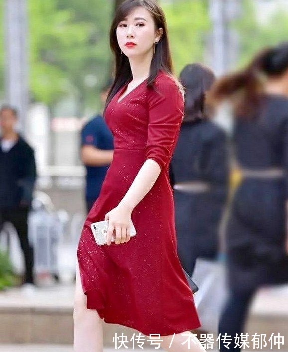 大气|秋季端庄大气得穿着,微微起了减缓的感觉