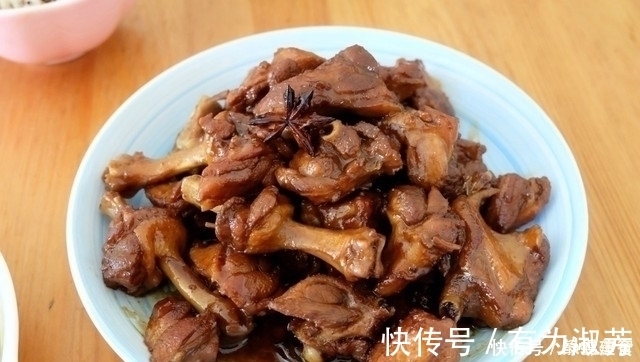 晒晒今天的午饭，30元做4道家常菜，清淡可口，比大鱼大肉受欢迎