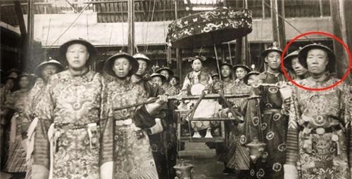 内容|李莲英唯一存世书法曝光,内容令人不齿,字迹却与书法家不分伯仲