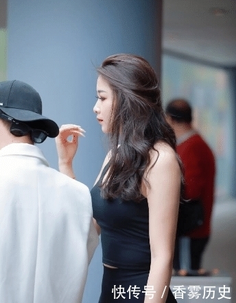 美女搭配得好看,其实“内涵”都不在表面!