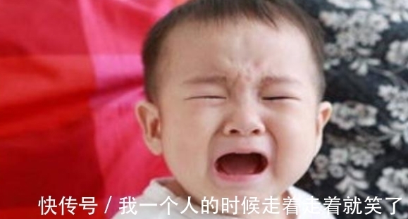 家长|“高情商”的家长哄孩子,不会说“别哭了”,要学会换种沟通方式