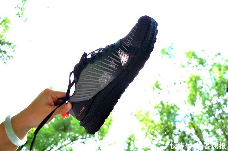 健身|夏日健身,跑鞋要轻便抗菌,天越透气抗菌轻弹跑鞋体验