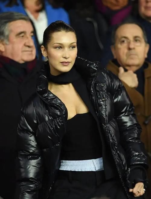 加拿大鹅又卖断货 都2021年了你怎么还在跟风