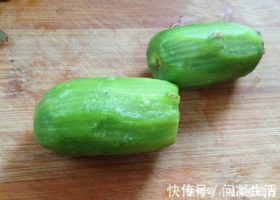 缓解|怀孕时,有4种水果孕妈可以多食用,能排出身体毒素,还缓解孕吐