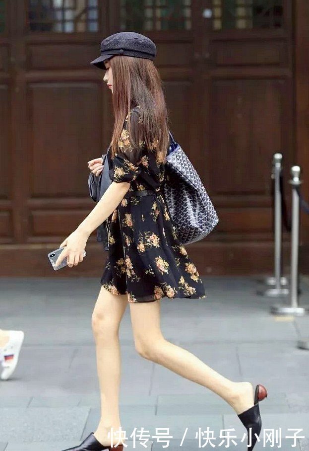 时尚且具有风格的美女，清凉有型还属连衣裙