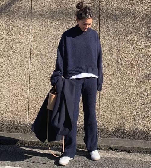 “奶奶裤+大衣”、“奶奶裤+羽绒服”才是真的时尚感十足!