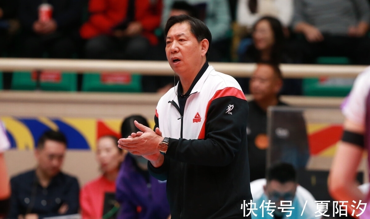 蔡斌|李盈莹如愿以偿,欣赏她的人将出任国家队主帅,当主力的机会来了
