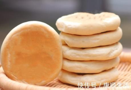 面团|教你做1款小吃,3个鸡蛋1碗面粉,不放一滴水,比油条包子好吃