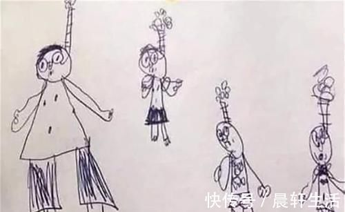 妈妈|孩子画“全家福”作业，老师怀疑心理不健康，妈妈笑抽：您看岔了