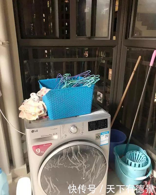阳台上|阳台上的洗衣柜这样设计，不仅美观实用，还能多出一个洗漱台！