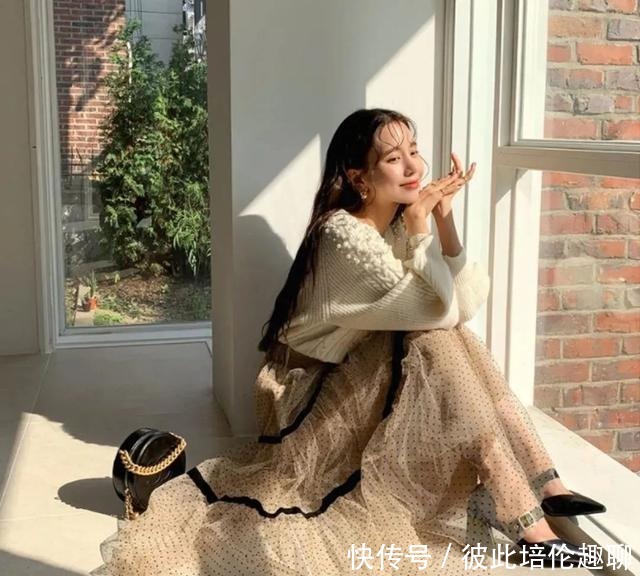 韩国|韩国小个子今年秋冬走气质风!简约的搭配很显高,素雅又舒服!