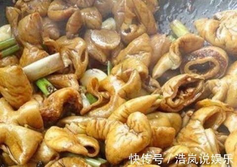 炒猪大肠时,别直接下锅,多加这一步,好吃又不腥!