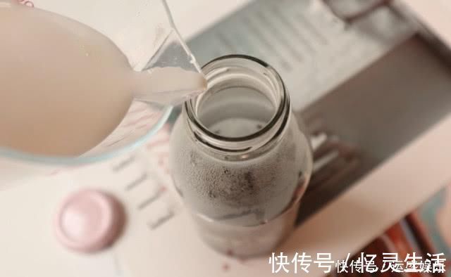 奶茶|天热来杯冰镇奶茶吧,成本3块钱不到太省了比咖啡柔软,清爽