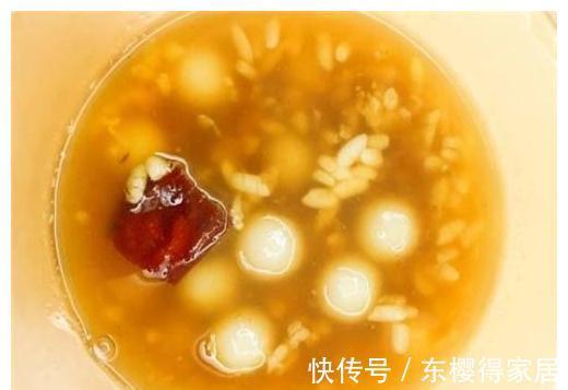 常喝|女性常喝此汤，补足气血，脸色红润，皮肤嫩滑细嫩，有光泽！