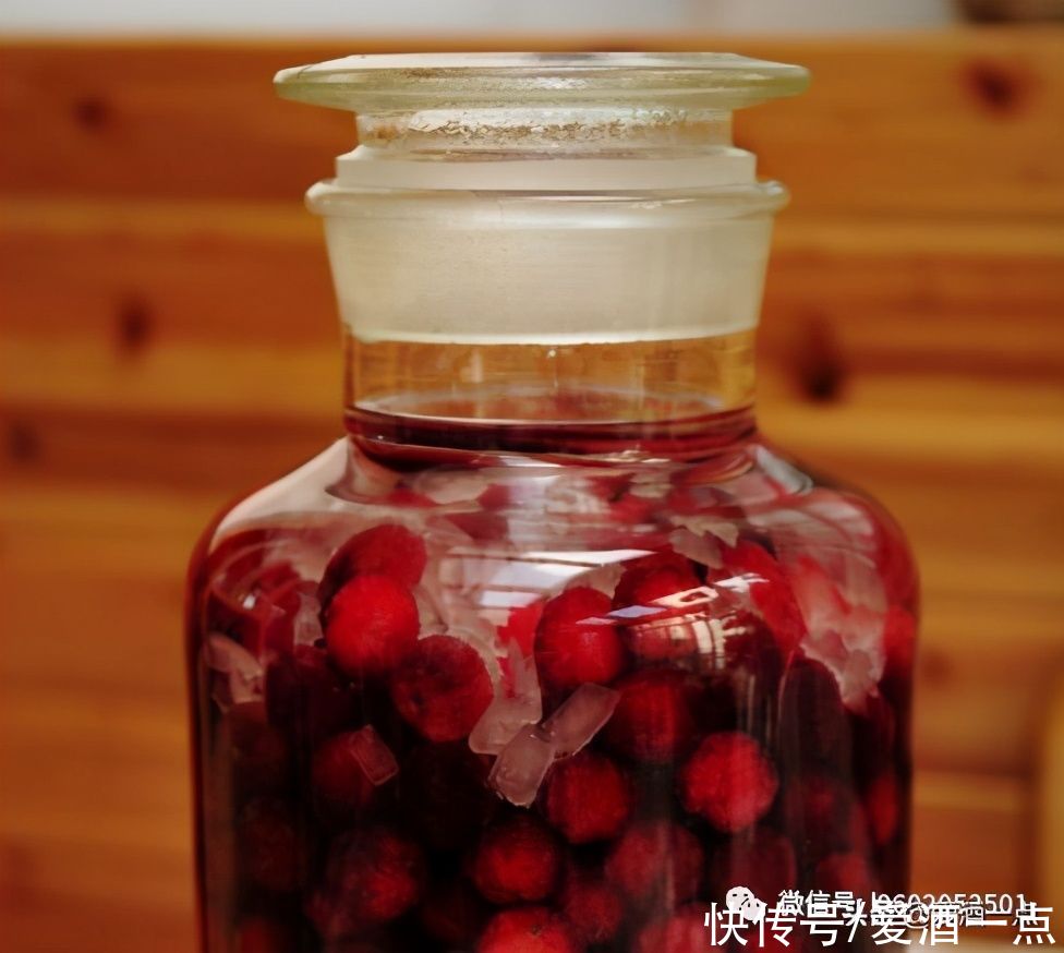  泡制|泡制药酒用多少度的白酒合适？