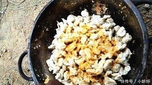 倒贴|饺子不是中国人专属,看非洲人做的饺子,吃得下去我倒贴你钱!