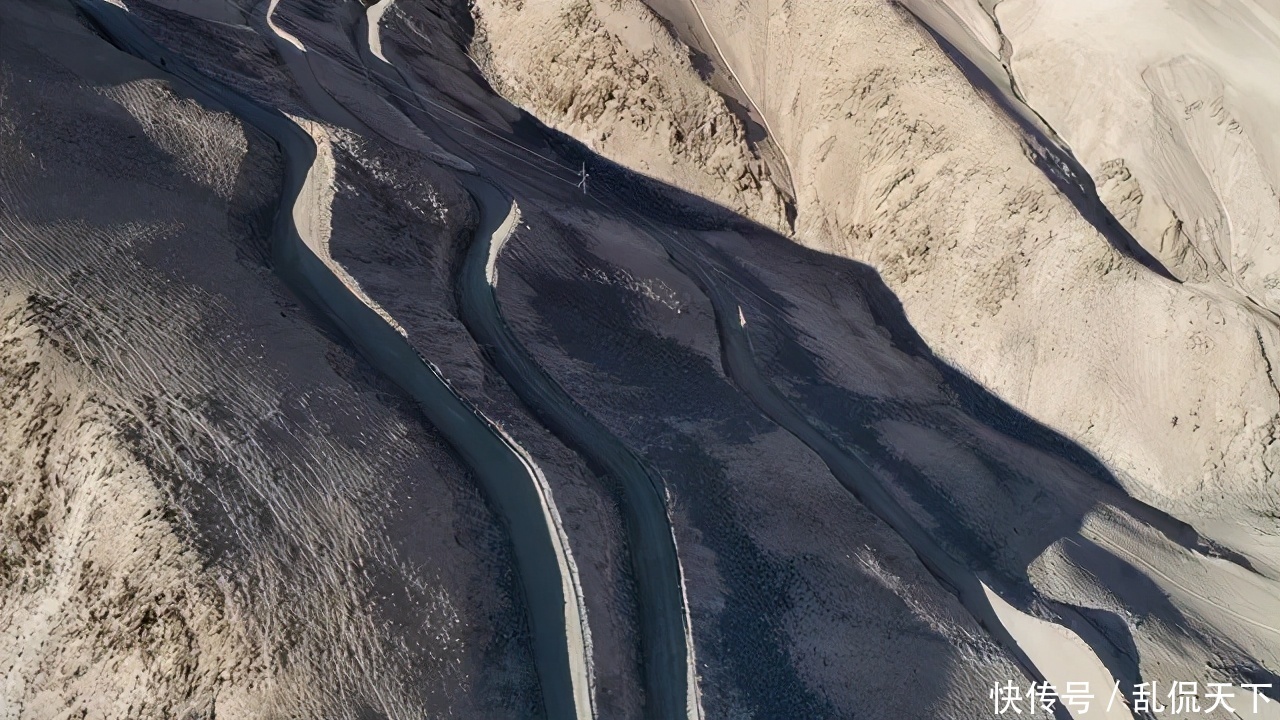 新疆的盘龙古道，堪称中国最美的西部公路