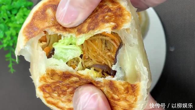 教你做懒人馅饼，不用“水”不“和面”，外酥里香吃了还想吃