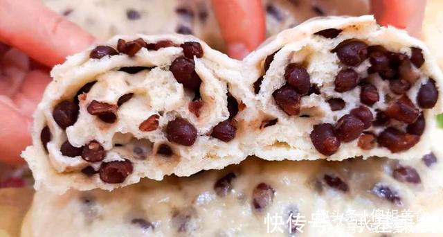我家红豆从来不熬粥喝,加一碗玉米面,上锅一蒸,出锅馋着流口水