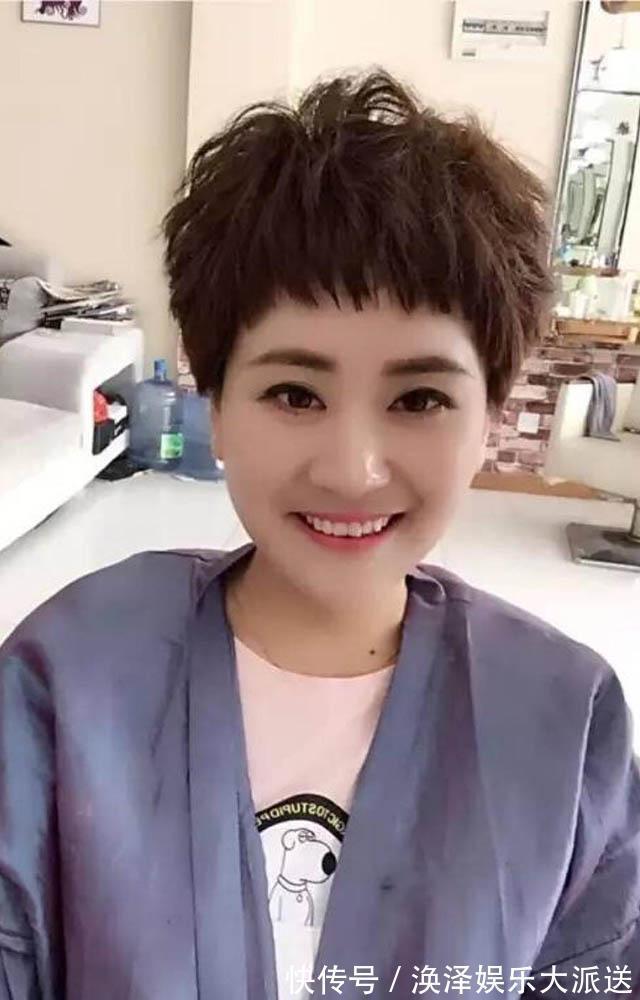 女性 女人过了50岁,不管是白发还是黑发,少弄这些发型,显老没气质